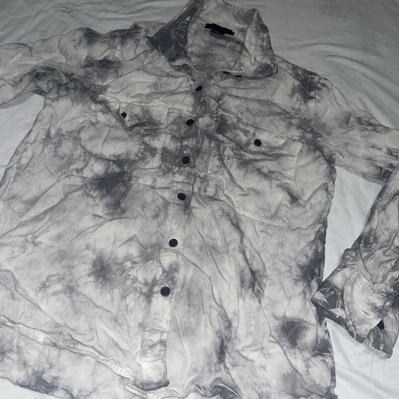 Sanctuary Tie Dye Boyfriend Button Down Shirt XS Gray - Picture 4 of 10